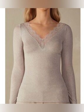 Intimissimi Ultralight Cashmere Lace Long Sleeve Shirt in Shell Beige Mèlange